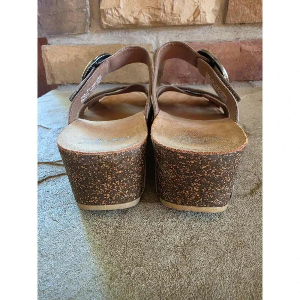 Dansko Susie Sandals Taupe Milled Nubuck Leather Wedge Cork Sz 40/US‎ 9.5-10